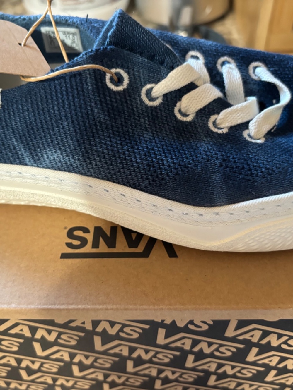 Vans - Picture 2 of 4
